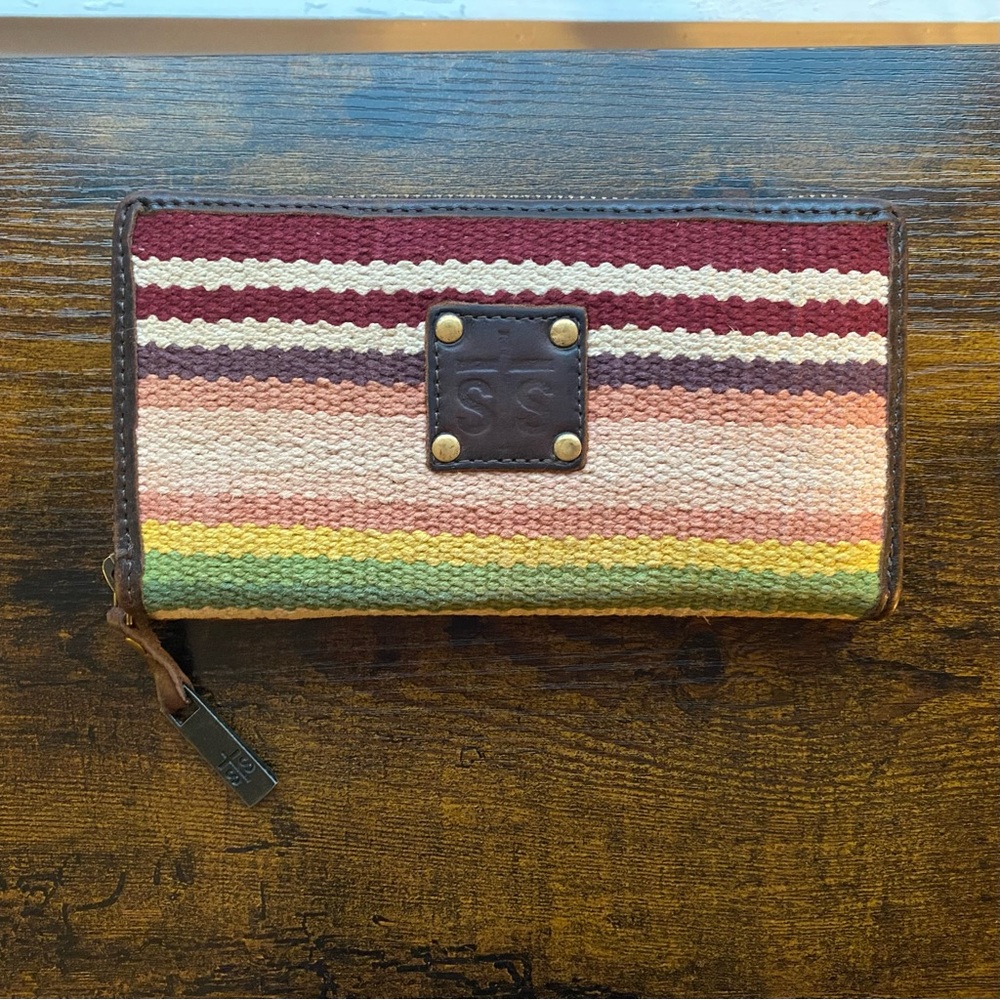 STS Ranchwear Buffalo Girl Serape Western Bifold Zip Wallet